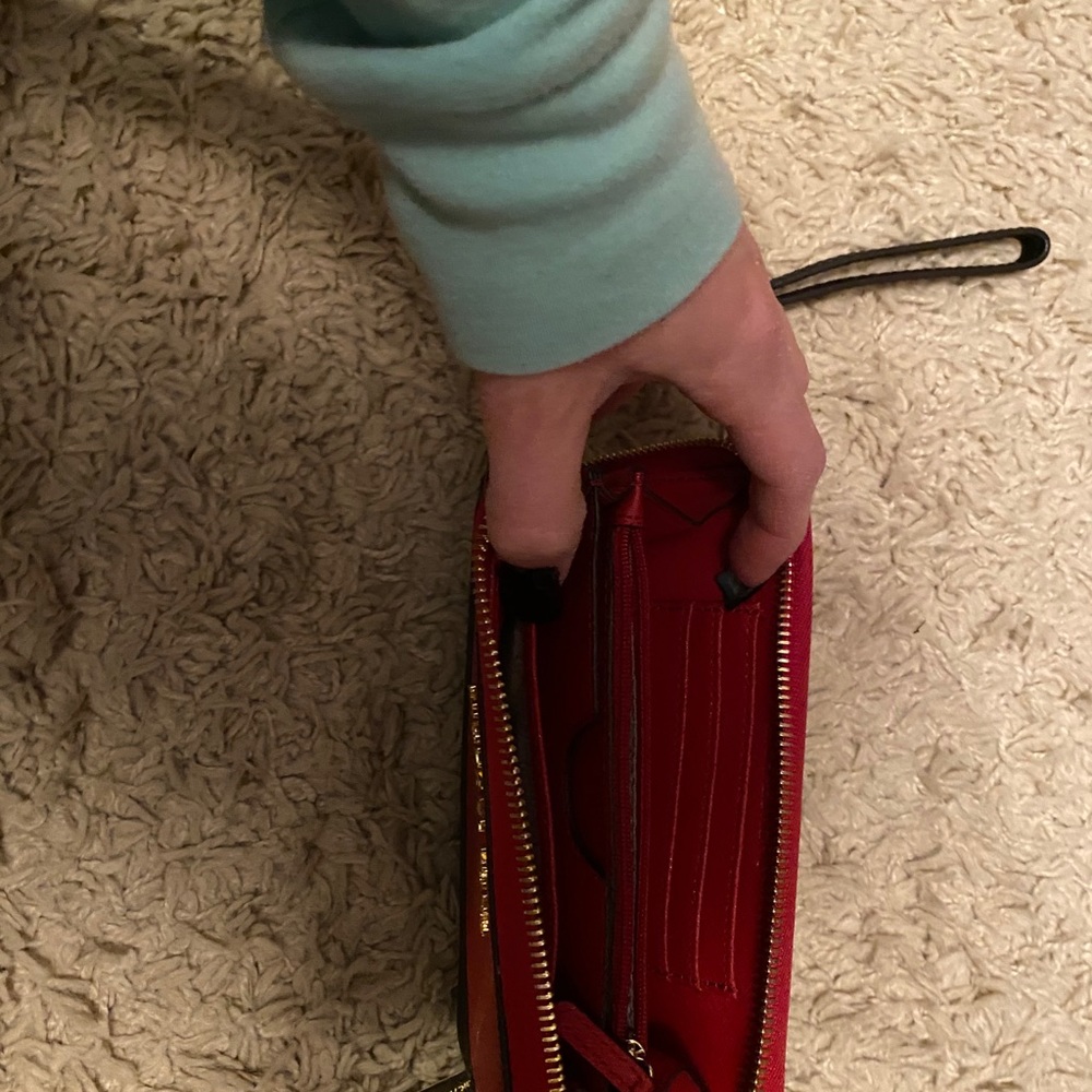 Michael Kors wallet/wristlet
